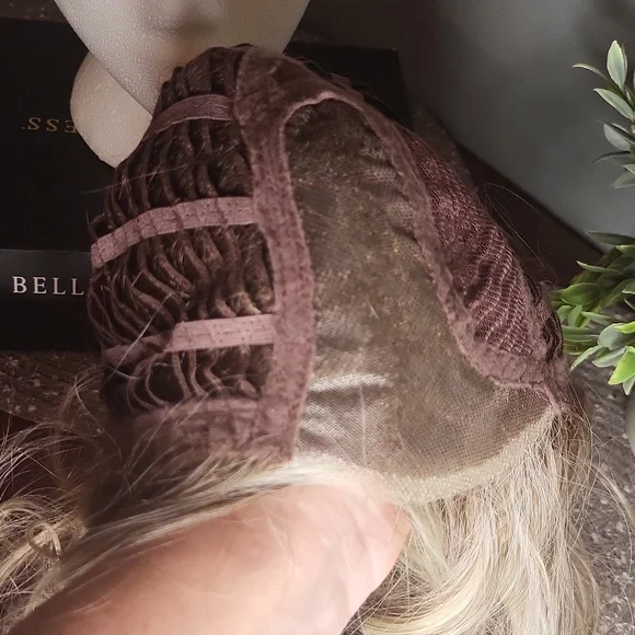 NWT BelleTress Vienna Roast wig - Picture 7 of 14
